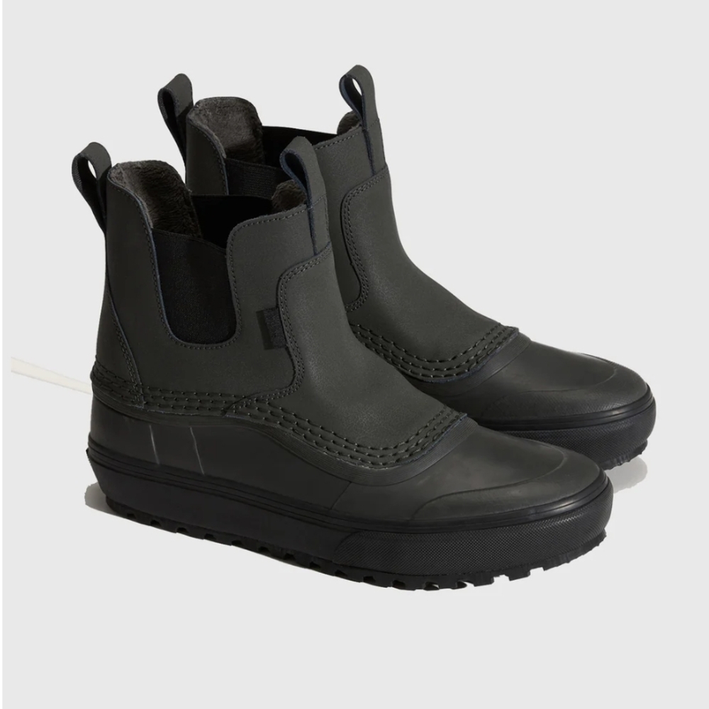 Vans MTE Standard Mid Chelsea Waterproof Boot